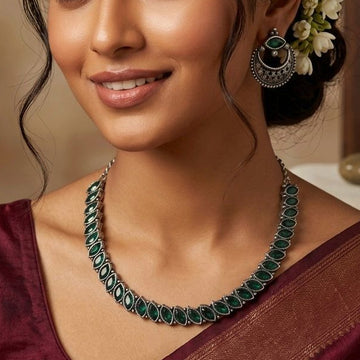 Emerald Green Oxidised Silver Necklace Set / LLB046