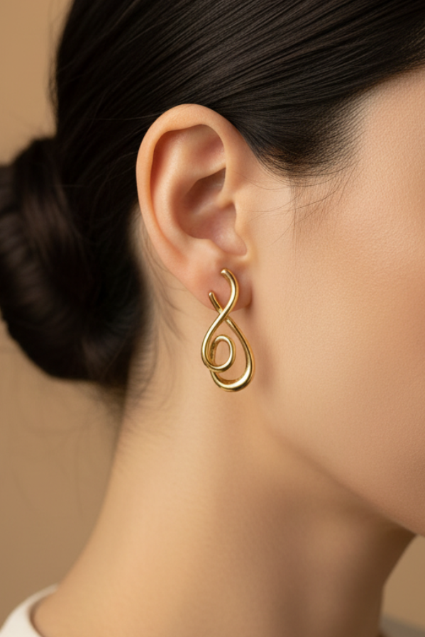 Gold Swirl Teardrop Drop Earrings | LLB0188
