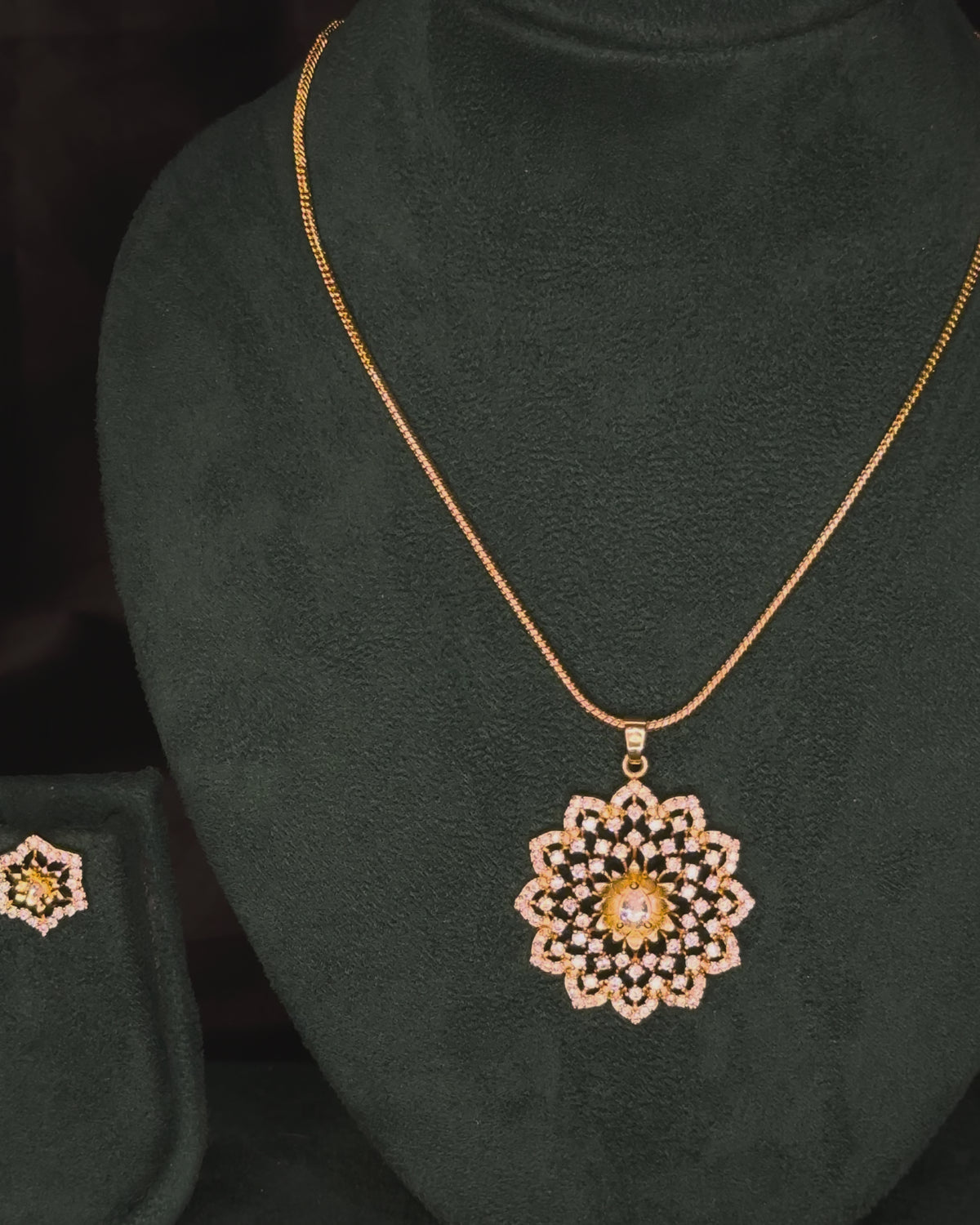 Elegant Rolled Gold Floral Pendant Necklace Set with Matching Earrings | PJV80
