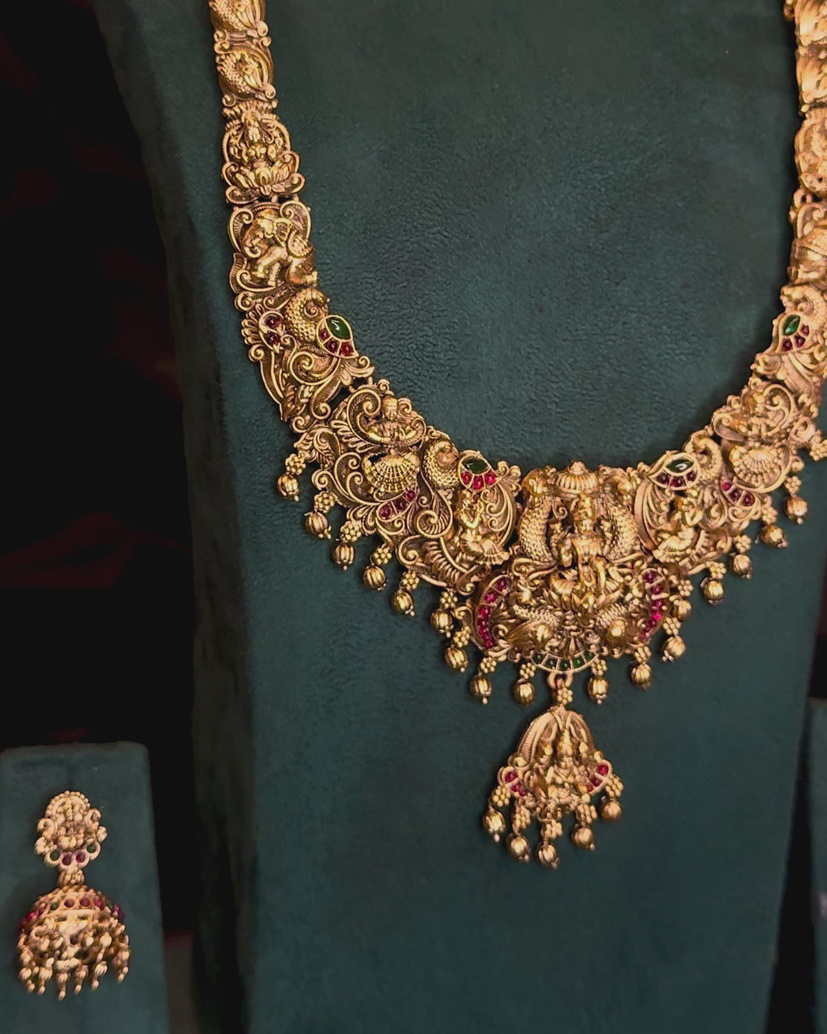 Antique Gold Lakshmi Bridal Necklace Set with Jhumka Earrings | ALOA17